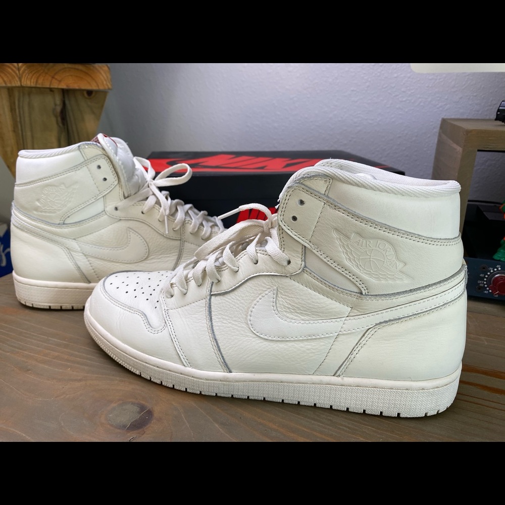 Air Jordan Retro 1 High Size 14 Like New